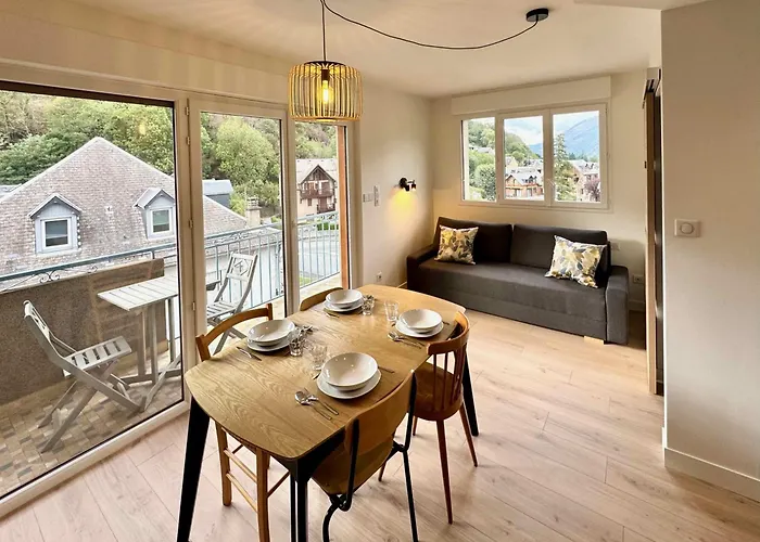 T3 Neuf 6 Personnes Proche Centre Bagnères-de-Luchon